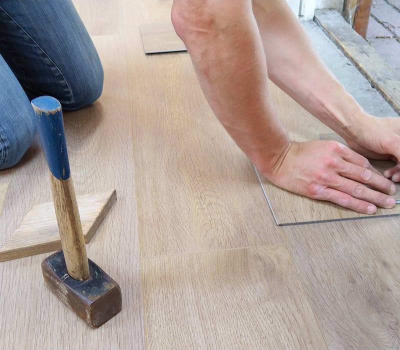 floor-flooring-hand-man-1388944